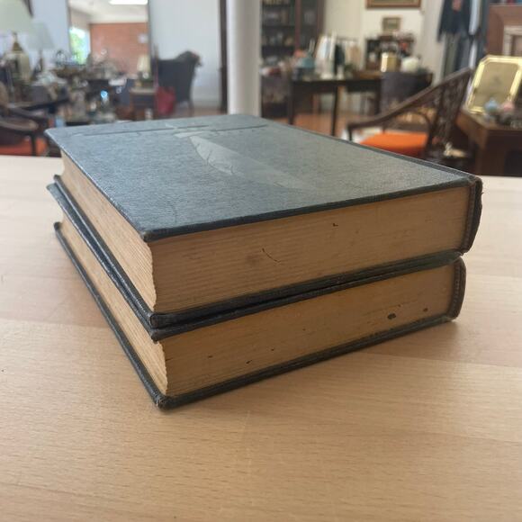 Ernest Hemingway Collier Classics – For Whom the Bell Tolls & A Farewell to Arms - Picture 5 of 10